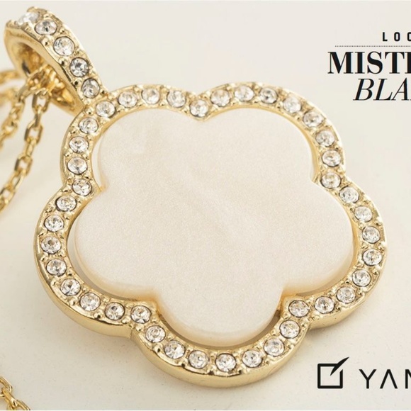 YANBAL Gold color Jewelry Set - Picture 1 of 7